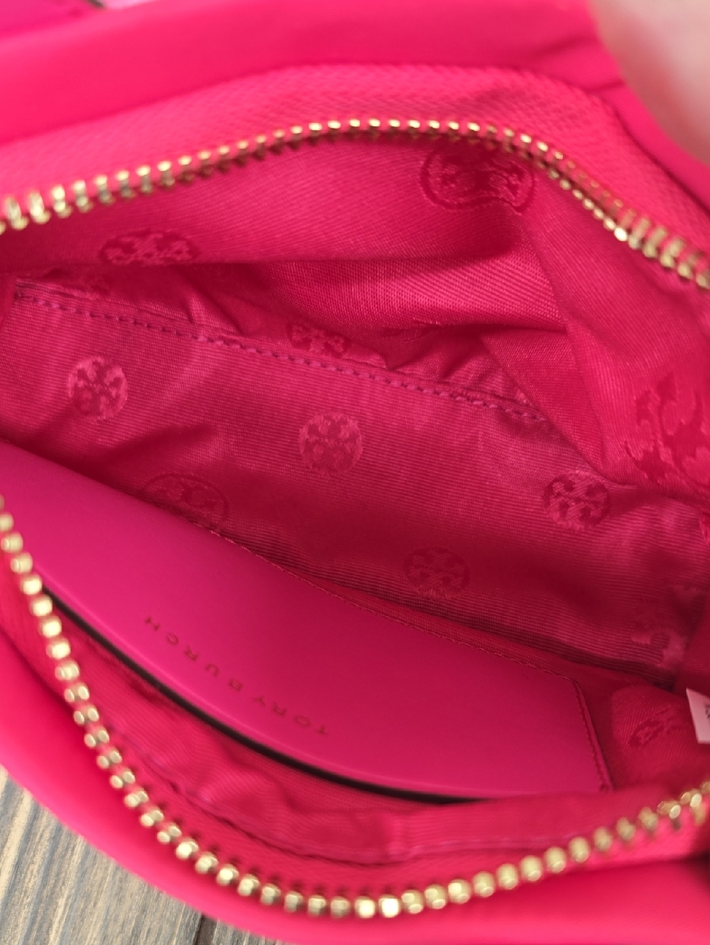 NEW Tory Burch Vibrant Pink Mini Ella Bag NWOT - Picture 8 of 8